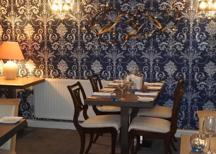 Magpies Restaurant With Rooms